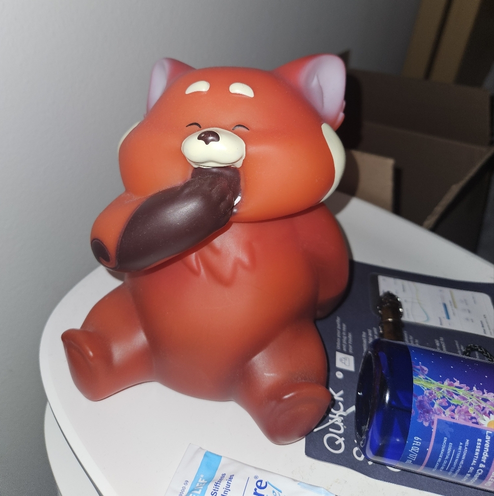 DISNEY'S Turning Red Meilin Mei Mei night light